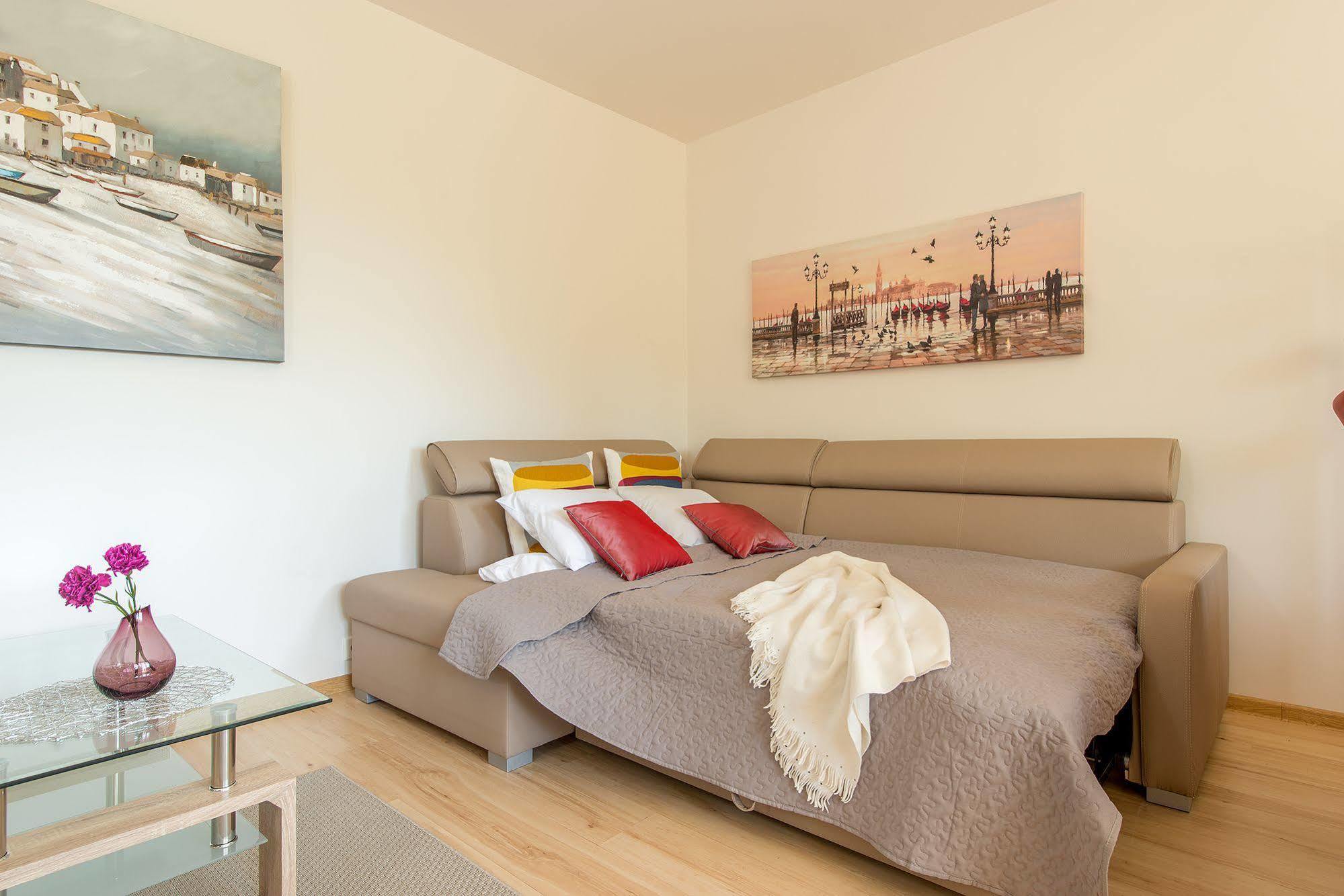 Ursynow P&O Apartments 바르샤바 외부 사진